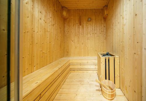 Sauna, Vivian's Garden Homestay - Pickle ball in Quoc Oai