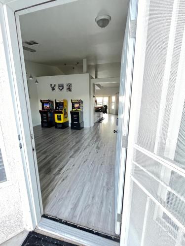 Beautiful 3 Bedroom Vacation Home, 15 Min from Agua Caliente Casino & the Strip in Desert Hot Springs, USA