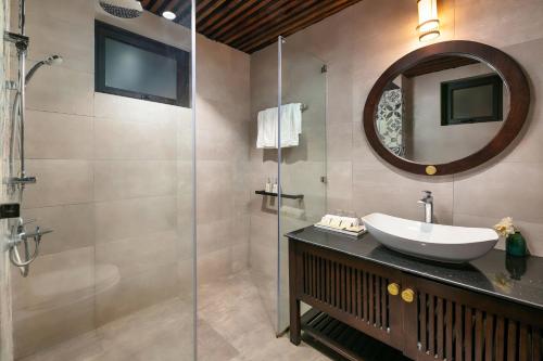 Superior Double or Twin Room with Mountain View image 2