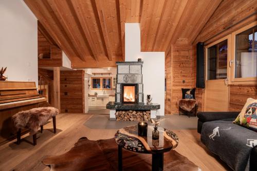 Chalet Marmo by HomeFlow, Zermatt (photo 3)