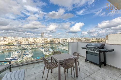 Beautiful seafront home with private balcony & BBQ by 360 Estates - Location saisonnière - Pietà