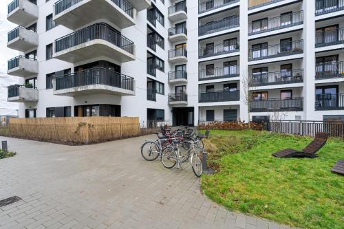 Studio with Balcony image 1