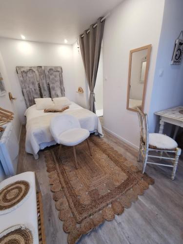Au Poeme du Chene, Logement independant, Calme, Parking gratuit - Île Héron