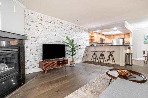 Walnut Creek 1br w pool ac nr shops SFO-1559 thumb 3
