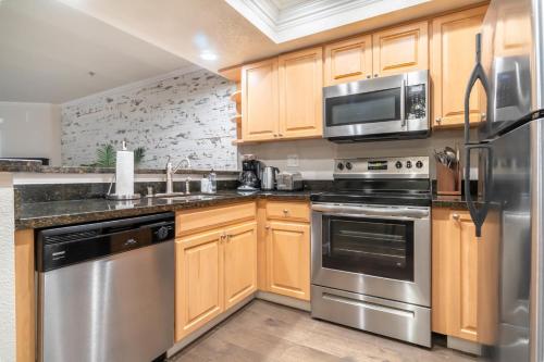 Walnut Creek 1br w pool ac nr shops SFO-1559 detail