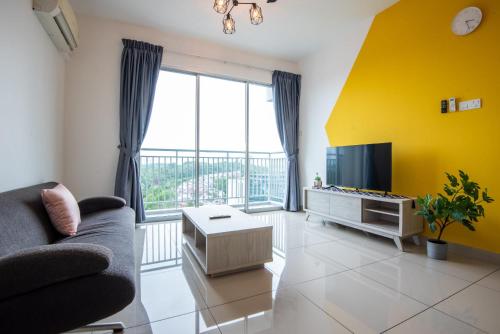 Bright & Modern 3BR Suite FREE Parking, Johor Bahru (Foto 3)