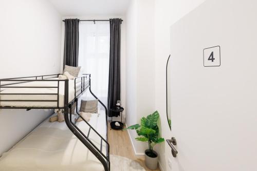 Central City Style Rooms by Home2 5