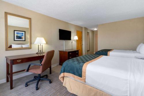 Photo - Ramada by Wyndham Reno Hotel & Casino