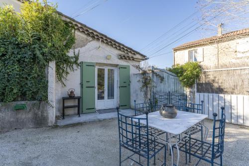 Studio Alpilles - Location saisonnière - Rognonas