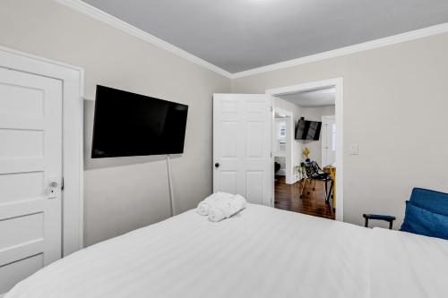 Charlotte Luxury Home NoDa - image 10