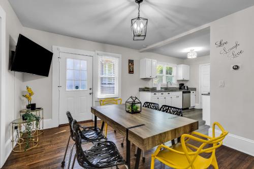 Charlotte Luxury Home NoDa - image 11