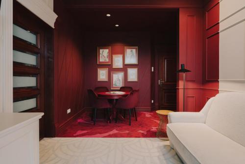 2 bedrooms, 4 beds