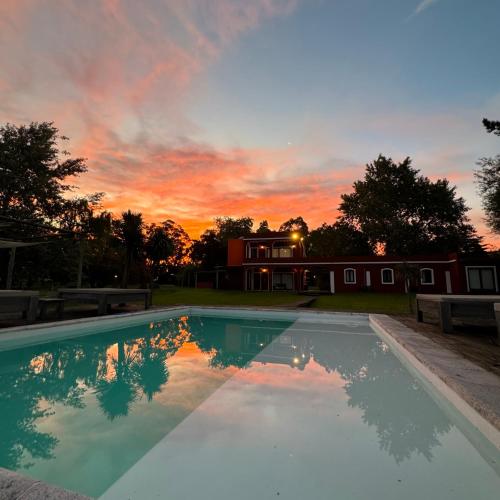 مسبح, Hotel Chacra Bereshit in Minas