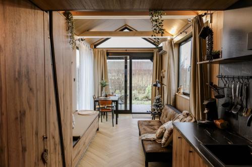 Konyha, Luxe Tinyhouse op minicamping in Waarde in Kruiningen