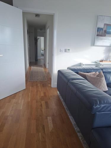 Cozy Double Room with Large En Suite Near Canary Wharf London with Amazing Views in a Shared Apartment, Londyn (zdjęcie 8)