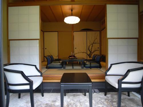 Japanese-Style Suite with Open-Air Bath