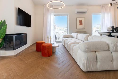 Phaedrus Living: Glyfada Seaview Luxury Penthouse, Athens