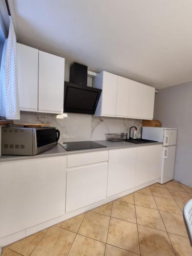 Double or Twin Room image 7