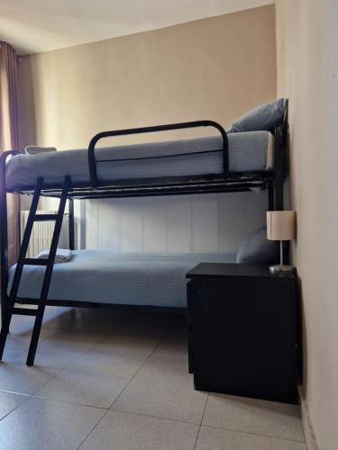 Metropolitan Atocha Room Type - Twin Room with Private Bathroom