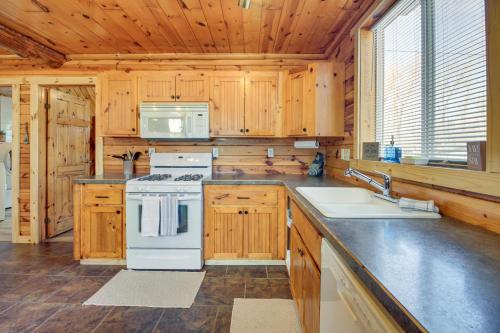 Eagles Nest Cabin on Mille Lacs Lake Boat and Fish