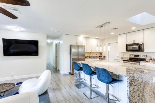 Lake Worth Home with Hot Tub - 5 Mi to Beaches! in Hypoluxo Village, USA