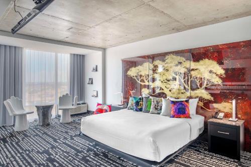 Lorenzo Hotel Dallas, Tapestry Collection by Hilton