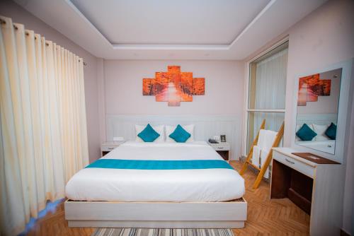 Superior Deluxe Double or Twin Room  image 3