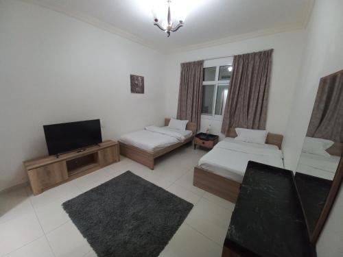 Cute Rooms and Small Partitions for Girls in Dubai- Female guests only فتيات فقط, Дубай (фото 8)