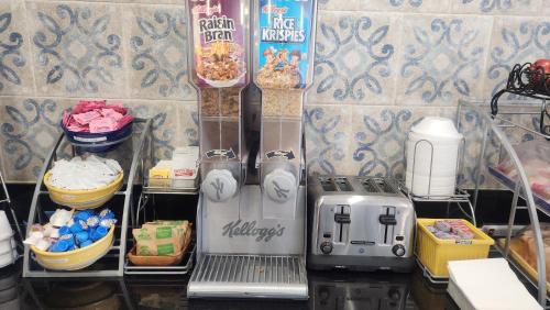 Days Inn by Wyndham Los Lunas - image 11