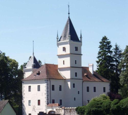 Schloss Rothenhof, Unterkunft in Emmersdorf an der Donau