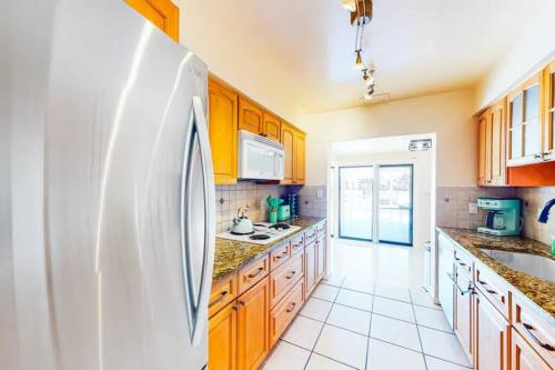 Private 3 bedroom waterfront Villa with pool in Clearwater Beach, USA