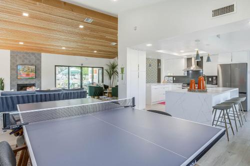 Palm Desert Home with Pool, Near El Paseo District! in Palm Desert, USA