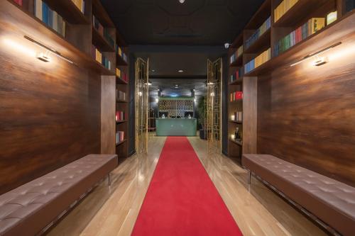 大堂, 第比利斯二十年代酒店 - 住宿及用餐 (Hotel Twenties Tbilisi - Stay & Dine) in 提比里斯市中心