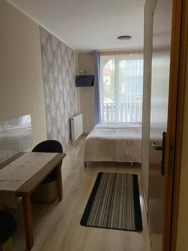 2 twin beds