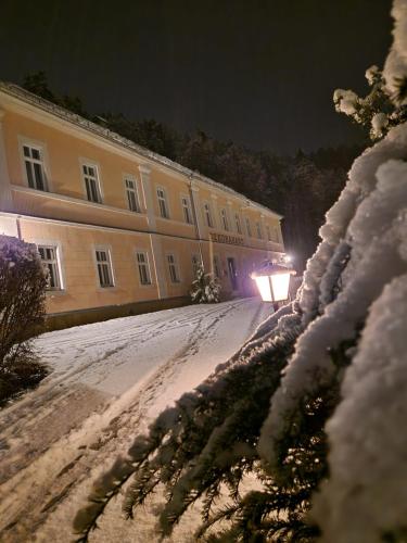 Hotel Garni Dekorahaus - image 2