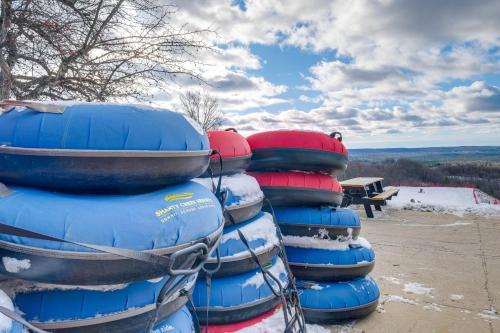 Bellaire Condo - Walk to Shanty Creek Resort!