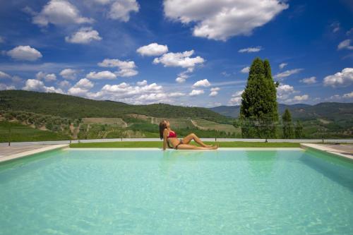 My Exclusive Italy - Villa Chianti with panoramic pool on the vineyard