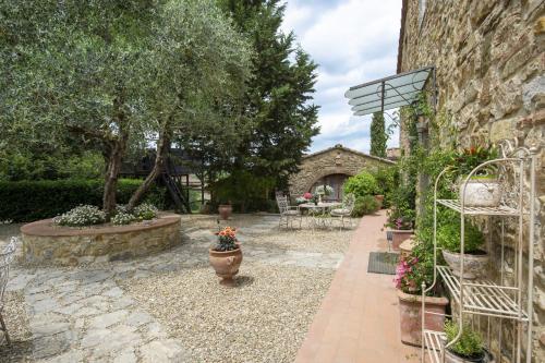 Villa Chianti with exclusive pool and typical barn