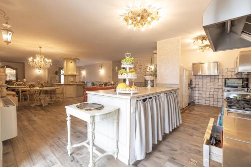 Konyha, My Exclusive Italy - Villa Chianti with exclusive pool and typical barn in Sala