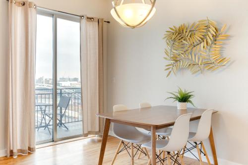 LoHi Condo with Balcony 1 Mi to Downtown Denver! in Denver, USA