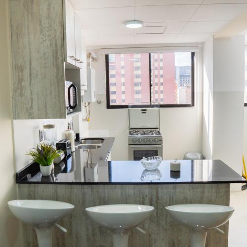 One-Bedroom Apartment image 9
