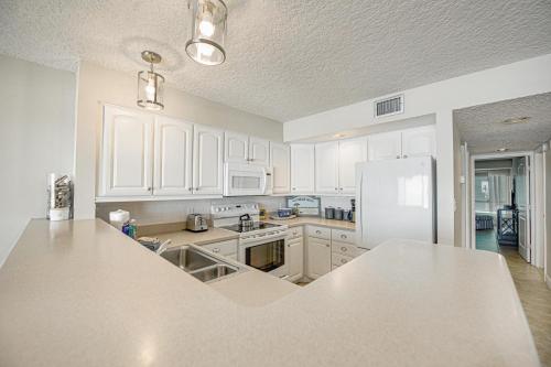 Coquina Beach Club 204 detail