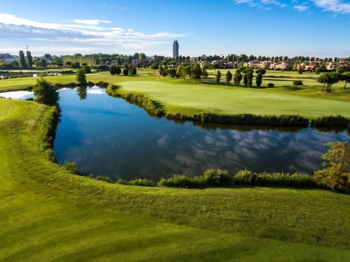 Golfpálya [saját], Jesolo Living at Golf Club Jesolo in Jesolo