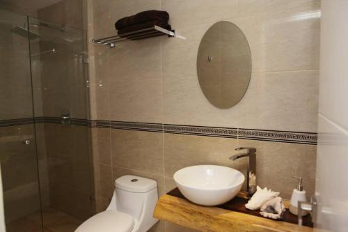 Iris Studios Apartments — Photo 5