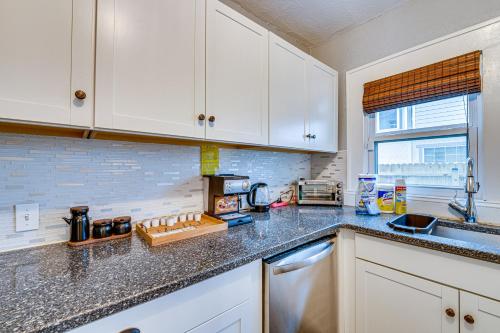 Family-Friendly Davenport Home with Fire Pit! in Davenport, USA