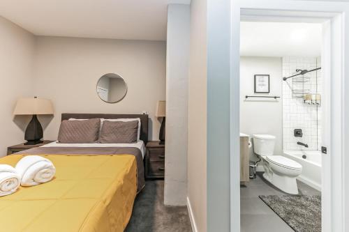 King Bed, Downtown Steps from Bengals & Reds, Minutes to OTR, TQL, HardRock, Cincinnati (foto 7)