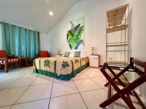 Huahine Beach House in Huahine Island