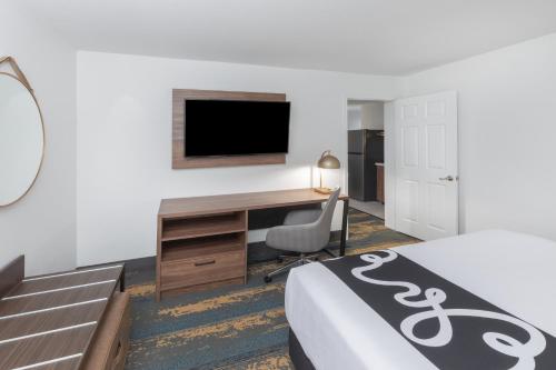 La Quinta by Wyndham Pharr - Rio Grande Valley - image 10