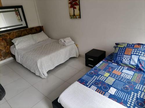 1 double bed, 2 twin beds