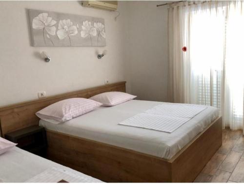 Two-Bedroom Apartment with Terrace image 10